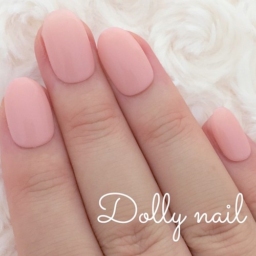 ショートオーバル ピンクベージュのシンプル美爪ネイル ネイルチップ ネイルシール Dolly Nail 通販 Creema クリーマ ハンドメイド 手作り クラフト作品の販売サイト