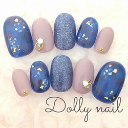 ショートオーバル 残暑も楽しむ青べっ甲のお洒落な秋ネイル ネイルチップ ネイルシール Dolly Nail 通販 Creema クリーマ ハンドメイド 手作り クラフト作品の販売サイト