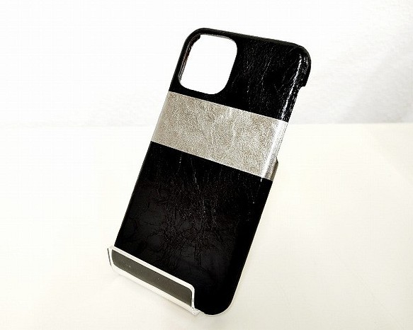 【受注生産】本革スマホカバー プラチナとチャコールのコントラスト iPhone用 1枚目の画像
