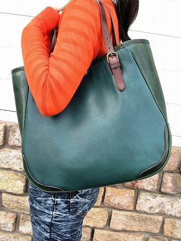 Real leather tote-bag/Steer leather/Green 第1張的照片