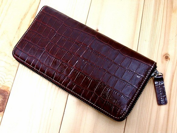 Real leather wallet/Embossing Steer Hide/Crocodile pattern 第1張的照片