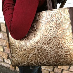 Real leather bag/Embossing leather/Rose pattern 第1張的照片