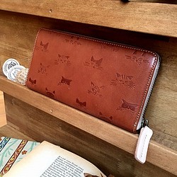 Real leather wallet/Embossing Leather/Kitten&Cat pattern 第1張的照片