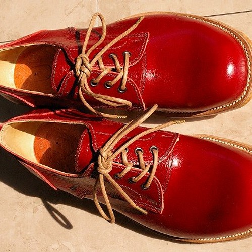 受注生産】 本格派の本革靴 外羽短靴タイプ 赤い靴！ スニーカー 