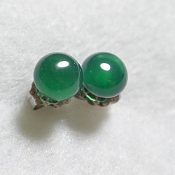 綠色縞瑪瑙耳釘（6 毫米，鈦耳釘） 第1張的照片