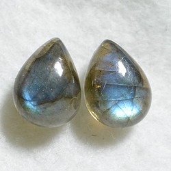 （1分）拉長石·大粒雙形耳環（鈦柱） 第1張的照片