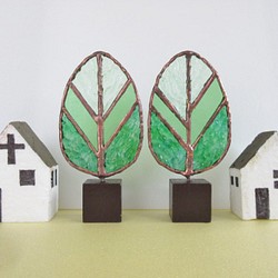 <受注作品＞2個set 「tree」のオブジェ 窓飾り　サンキャッチャー　置物　ステンドグラス　木　樹木　窓際 1枚目の画像