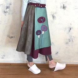 SALE❣️着るオブジェのスカート(紫の花は幸せを呼ぶ) 1枚目の画像