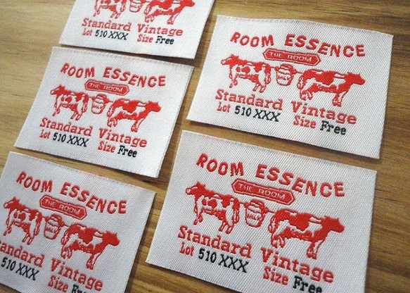 刺繍タグ　牛　RED　５枚セット 1枚目の画像