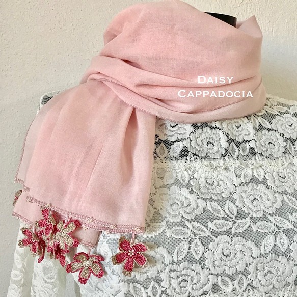 桜の刺繍モチーフ　オーガニックコットンストール（綿100％）ピンク 1枚目の画像