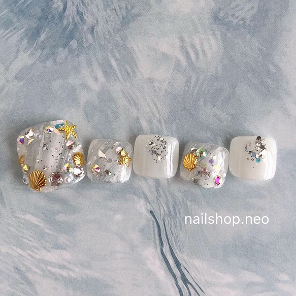 ホワイトマーブル夏シェル フットネイルチップ ネイルチップ ネイルシール Nailshop ｎｅｏ 通販 Creema クリーマ ハンドメイド 手作り クラフト作品の販売サイト