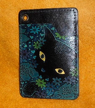 猫のデザイン　レザークラフト　パス&診察券ケース　バッグ　財布　catwalk oikawa 1枚目の画像