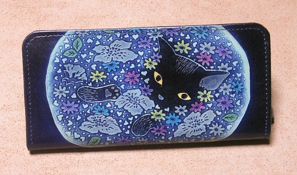 猫のデザイン　バッグ　財布等　レザークラフト ロング財布　花畑猫 　catwalk oikawa 1枚目の画像