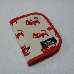 ６５７．ミヌン猫柄　仮置き マスクケース　レディースサイズ　白×赤　再販２ 1枚目の画像