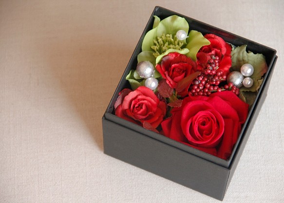 Flower Gift Box  プリザーブドフラワーアレンジBOX 【ギフトラッピング無料】 1枚目の画像