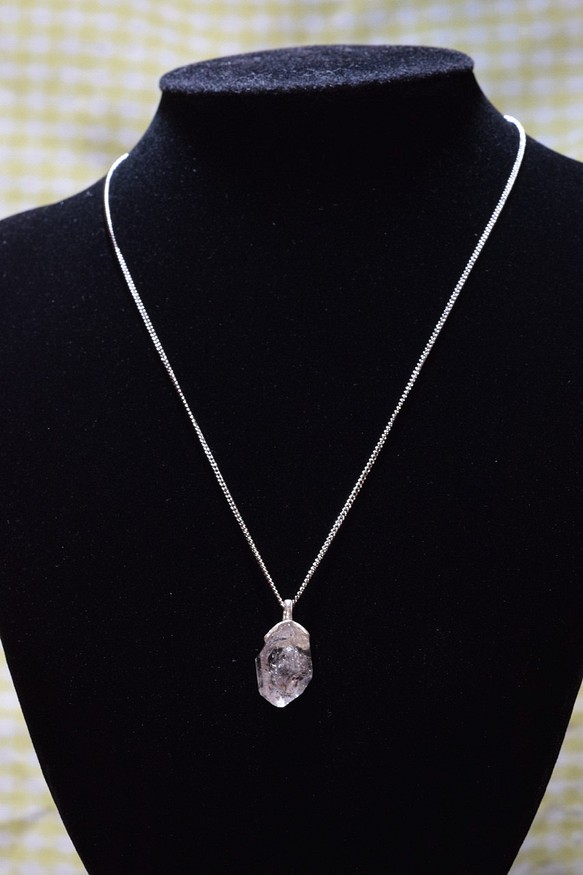 ヒマラヤ水晶の原石水晶ネックレスdc303 1枚目の画像