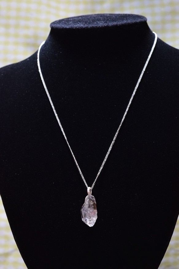 ヒマラヤ水晶の原石水晶ネックレスdc305 1枚目の画像