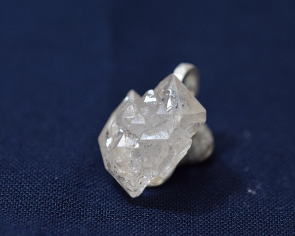 ヒマラヤ水晶の原石水晶ネックレスdc172 1枚目の画像