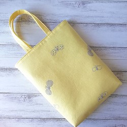SALE★ミナペルホネンchoucho刺繍生地リネンのシンプルミニバッグ/yellow 1枚目の画像