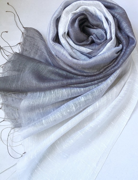 *灰藍色×白色*美麗大幅面絲綢攤位 第1張的照片