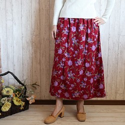 数量限定！赤地系花柄　シンプルなロング丈スカート　M～２L,３L～５L　予約販売　 1枚目の画像