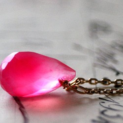 『数量限定ハンドメイド2019』【14kgf】宝石質ピンクカルセドニー　ネックレス 1枚目の画像