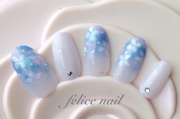 5 6月のお花ネイル 紫陽花 ショートオーバル可 ネイルチップ ネイルシール Felice Nail 通販 Creema クリーマ ハンドメイド 手作り クラフト作品の販売サイト