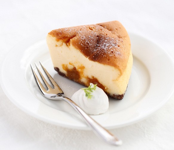 菓茶みきや “和歌山育ち 紅南高梅のチーズケーキ キュンっとなる美味しさ！ 1枚目の画像