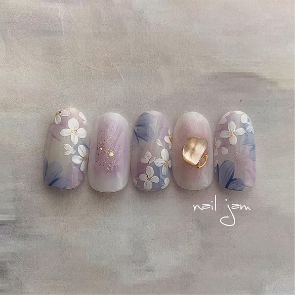 ふんわり紫陽花ネイル ネイルチップ ネイルシール Nail Jam 通販 Creema クリーマ ハンドメイド 手作り クラフト作品の販売サイト