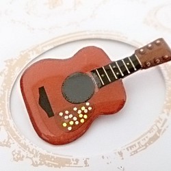 アコースティックギター★マーティンのブローチ 1枚目の画像