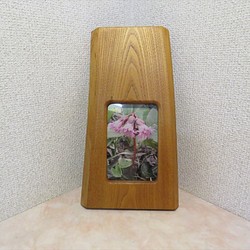 北海道産　ニレ無垢材のフオトフレーム　B 1枚目の画像
