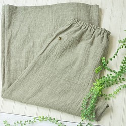 グリーングレー色　麻混ワイドパンツ　ポケットあり 1枚目の画像