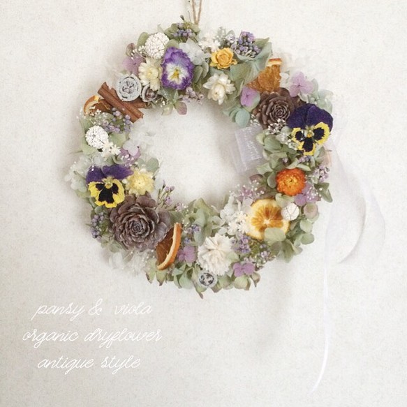 ドライフラワーリース  ❁⃘*.゜ワイヤープランツと紫陽花とビオラ