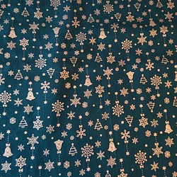 『ゴールドラメで描かれたクリスマス生地 』～50cm単位でカット～ 1枚目の画像