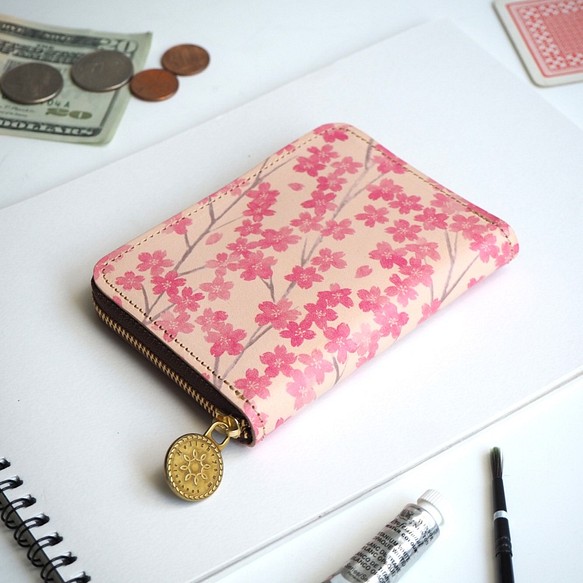 ラウンド ファスナー コンパクト 財布（サクラ）牛革 花柄 レディース 小さい 桜 1枚目の画像