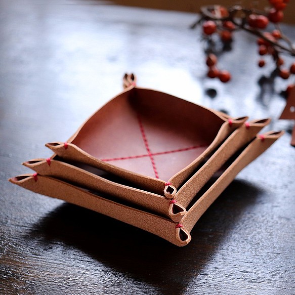 KAKURA [Leather Tray Square 3 Size Set] Antique Brown Red Thread 第1張的照片