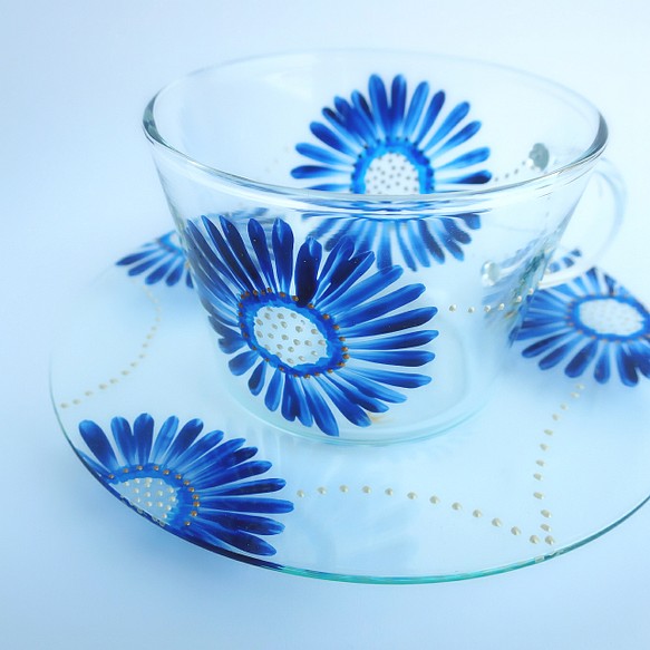 Creema獨家發售“母親節的早鳥優惠” [藍色非洲菊]命名為茶杯碟1 ｜婚禮慶典，60歲生日慶典，退休慶典 第1張的照片