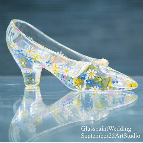 【オリジナル】オリジナルデザイン　クリスタルガラスの靴（手描きガラス絵付け）／結婚祝いギフト 1枚目の画像