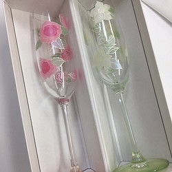 Creema Limited [Pink Rose &amp; Gardenia] 香檳酒杯一對 | 結婚禮物，60 歲生日慶典 第1張的照片
