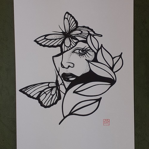 切り絵アート 美女と蝶々の乱舞 切り絵 makochin 通販｜Creema(クリーマ)