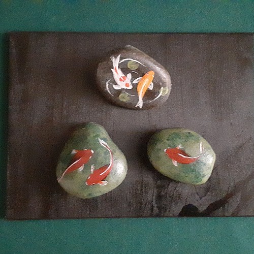 金魚(3点セット) 石のアート その他アート makochin 通販｜Creema