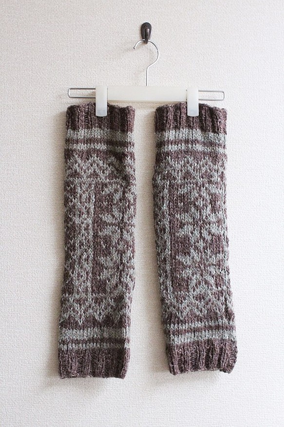 手工編織羊毛麻暖腿雪模式灰褐色 第1張的照片