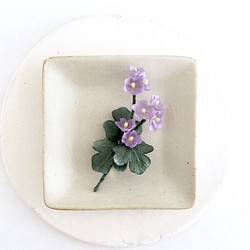 野に咲く花のブローチ（薄紫花） 1枚目の画像