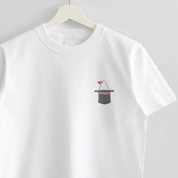刺繍Tシャツ（文鳥院まめぞう / ブンマジック） 1枚目の画像