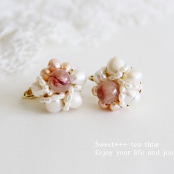 fairy★春色真珠とドイツビーズの刺繍イヤリング 1枚目の画像