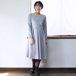 [XS-LL定做]軍裝風格的簡單連衣裙◇人字紋淺灰色*厚面料* 第1張的照片