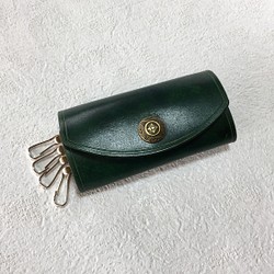 [十字彈簧鉤可染色] 四重鑰匙包，帶別緻的金屬配件 KC-06mt 鑰匙存儲數字皮革 深綠色 第1張的照片
