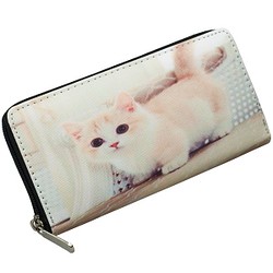 値下げ　真っ白な可愛い子猫の長財布 1枚目の画像