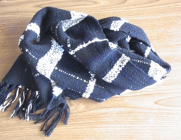 手織りマフラー　（羊毛糸） 1枚目の画像