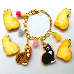 ★SALE★2匹の猫さんクッキーとキャンディーのバックチャーム☆10匹の猫さんからお選びください 1枚目の画像